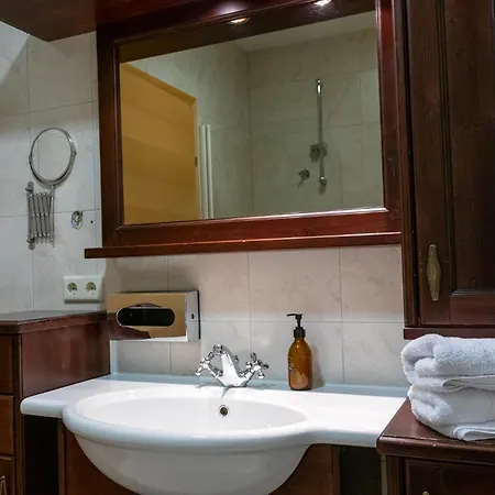 International House Mit Terrasse Zw 9 * 索尔登